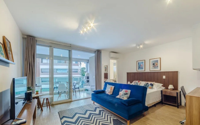 Apt With Balcony 750m From Batman Alley Pdm0208