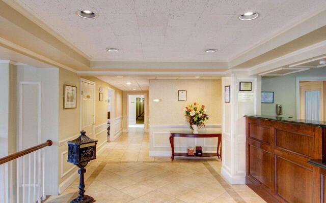 Comfort Inn Foxboro – Mansfield