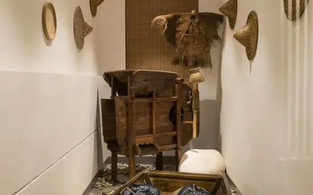 Taizhou Laoliangfang Shengpin Holiday Yishu Hotel