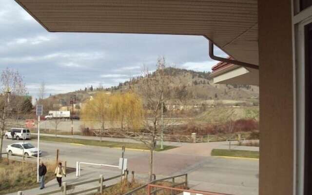 Okanagan Valley Rentals at Discovery Bay