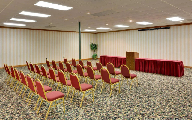 Country Inn & Suites by Radisson, Clarksville, TN