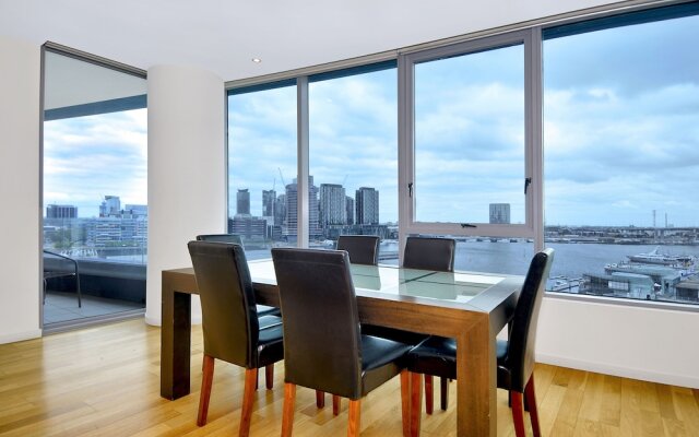 View Apartment at Docklands