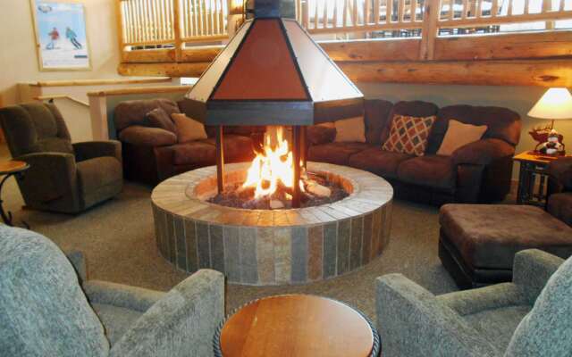 Legacy Vacation Resorts - Steamboat Hilltop