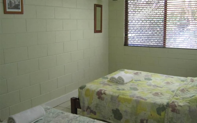 Magnetic Retreat Holiday Units