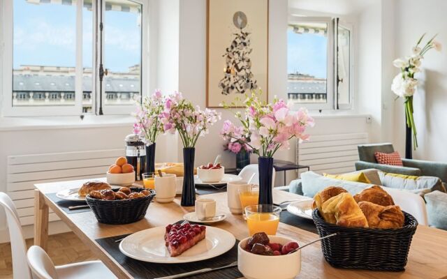 Palais Nouveau - Two Bedroom Condo