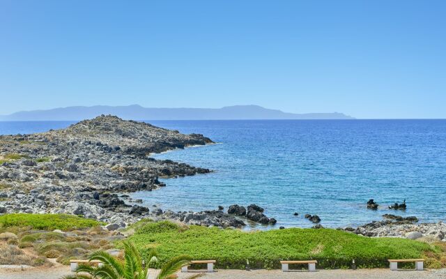 Nanakis Beach Hotel