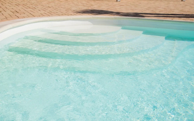 Villa With Large Swimming Pool Salento