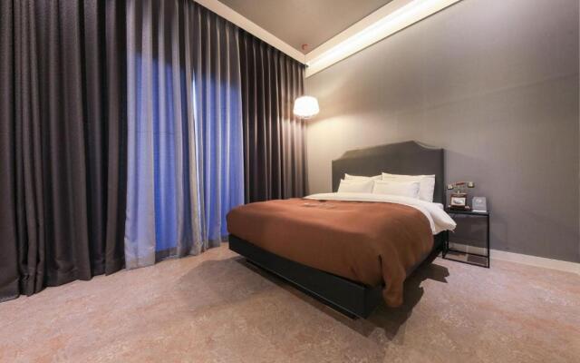 Hotel Merrymud
