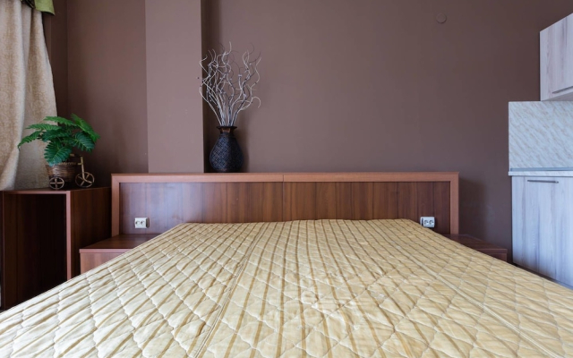 Lovely Studio with Kitchenette & Balcony in Avalon Complex