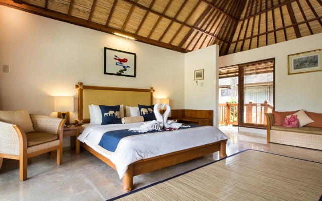 Mason Elephant Lodge