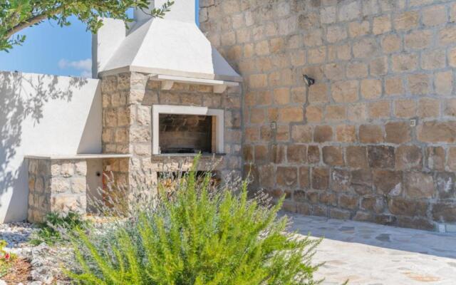 Villa Luic