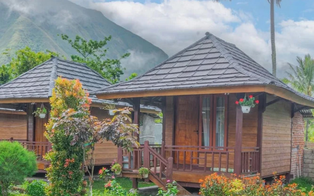Puncak Rinjani Lodge