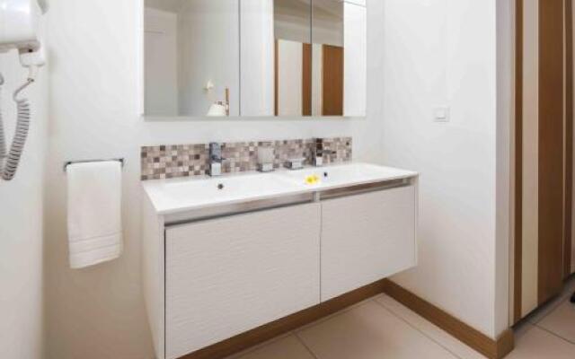 Latitude Luxury Apartment