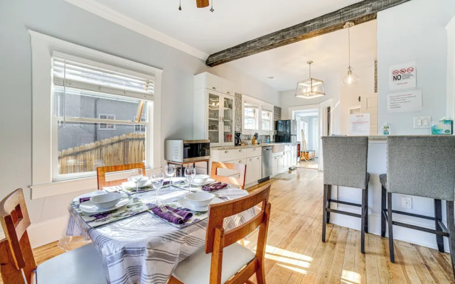 Walk to Midtown: Charming Reno Retreat