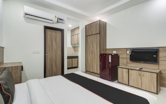 Collection O 82772 Hotel Ay Villa