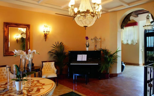 Borgo Pilotti Hotel & Restaurant