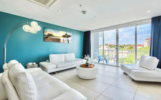 Las Islas Condominiums