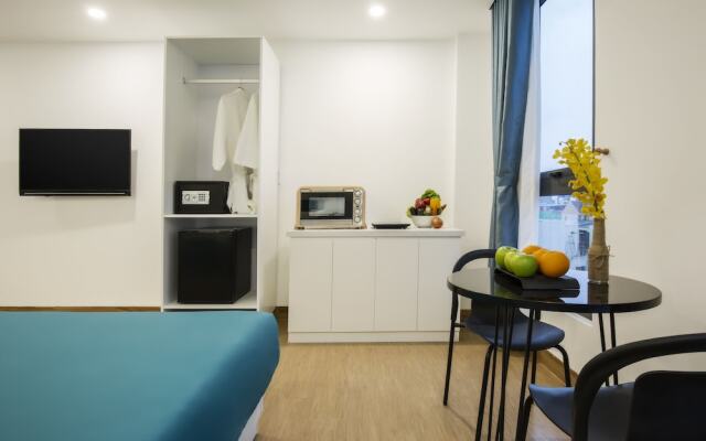 Lyn's Hotel & Apartment