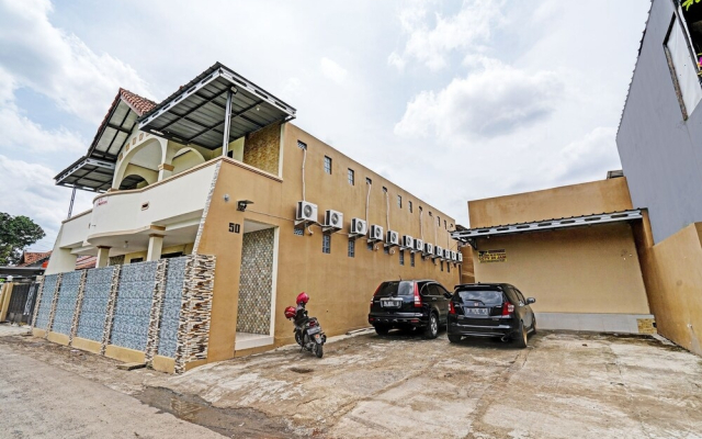 OYO 92062 Pondok Aurel Wahidin