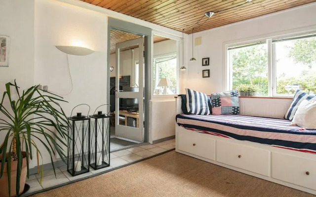6 Person Holiday Home in Blavand