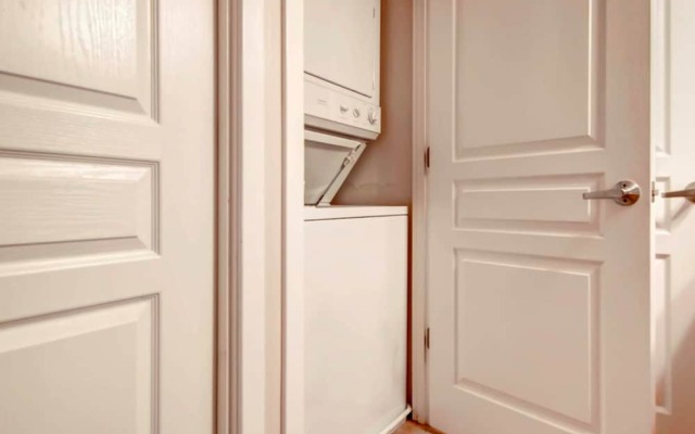 Global Luxury Suites at Spring Hill