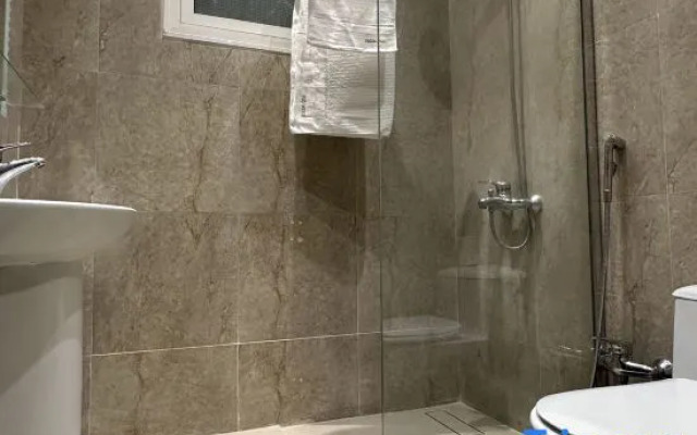 Huaxin Hotel