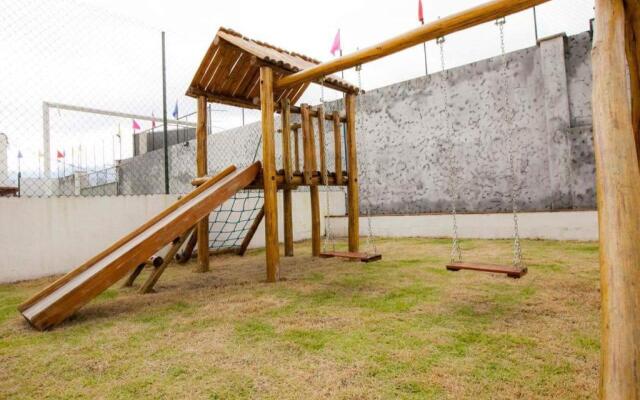 Sun Way Apartamento com piscina e churrasqueira.