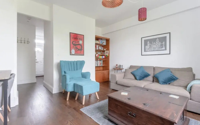 Stylish 2 Bedroom Flat With Views of The Shard