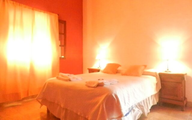 Los Colorados Hostal