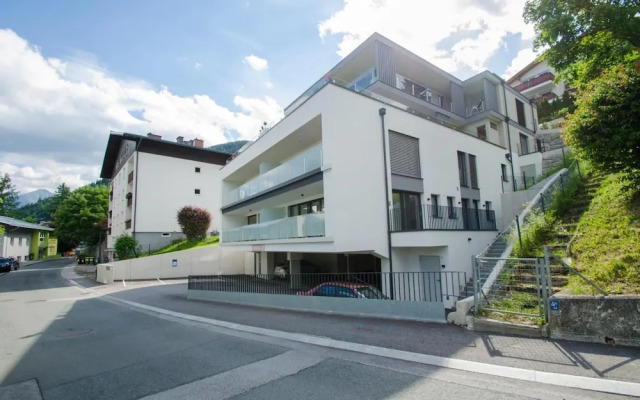 Superb Alpine Lodges Zell am See 4pax