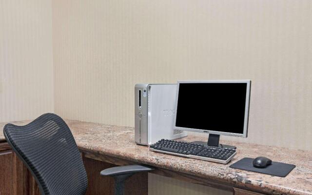 Super 8 Iah West/Greenspoint