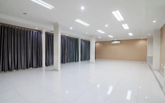 Collection O Senapelan Near Rsud Petala Bumi Formerly De Town Hotel