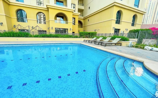 HAPPY SEASON I Amwaj apartment