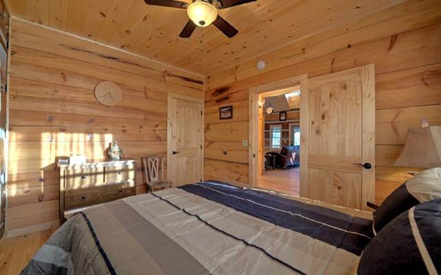 Pony Express - 2 Br Cabin