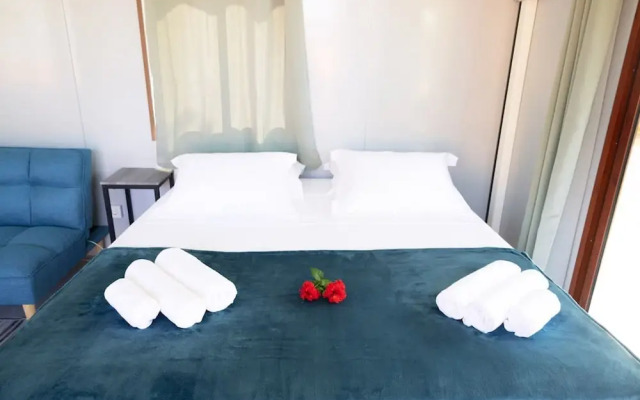 Fare Hani in Moorea-maiao