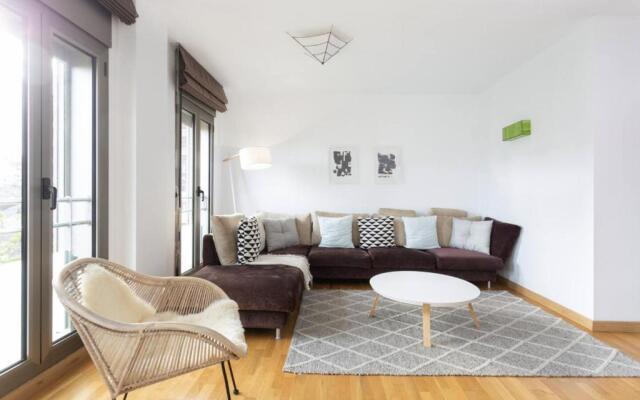 Hauzify I Apartamento Ramon y Cajal