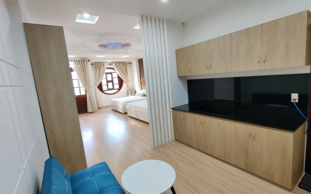 Winter Spring Homestay Center
