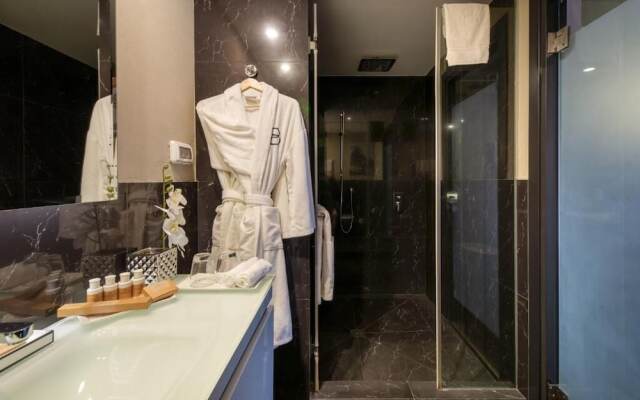 TLV Port Boutique Residence