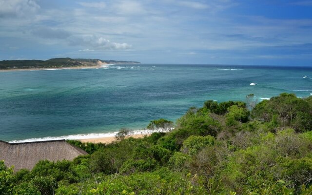 Machangulo Beach Lodge