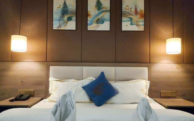 Sunshine Hotel