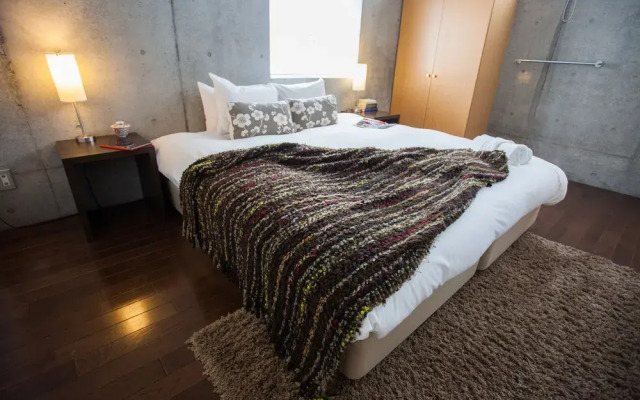 Full Circle Apartments