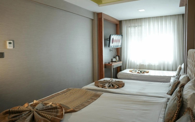 Enerji Hotel