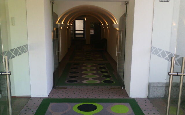 Hotel Retro