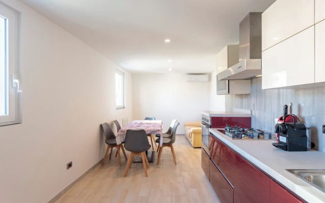 Pleasant 2BR flat next to Genoa Port