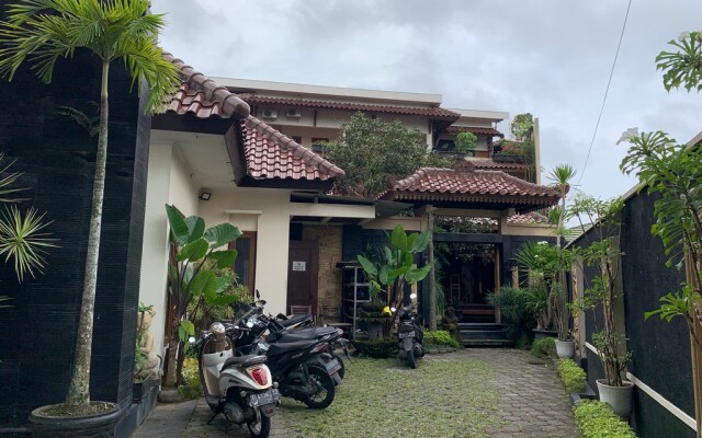 Urbanview Syariah Zidney 3 Salatiga by RedDoorz