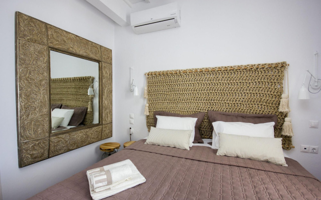 Amperian Mykonos Suites & Villas