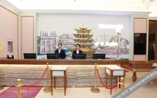 Mercure Hotel (Wuhan Yangluo Development Zone)