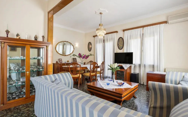 Sunset Apartment in Platanias