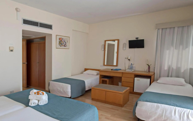 Kissos Hotel