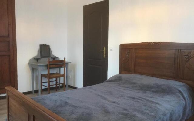 Maison 5 pièces dans hameau pittoresque très calme